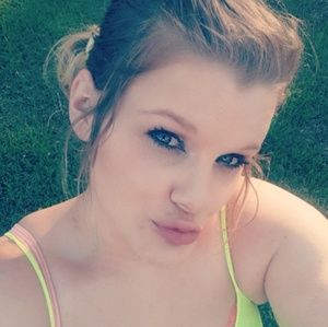 Meet your Posher, Tiffany